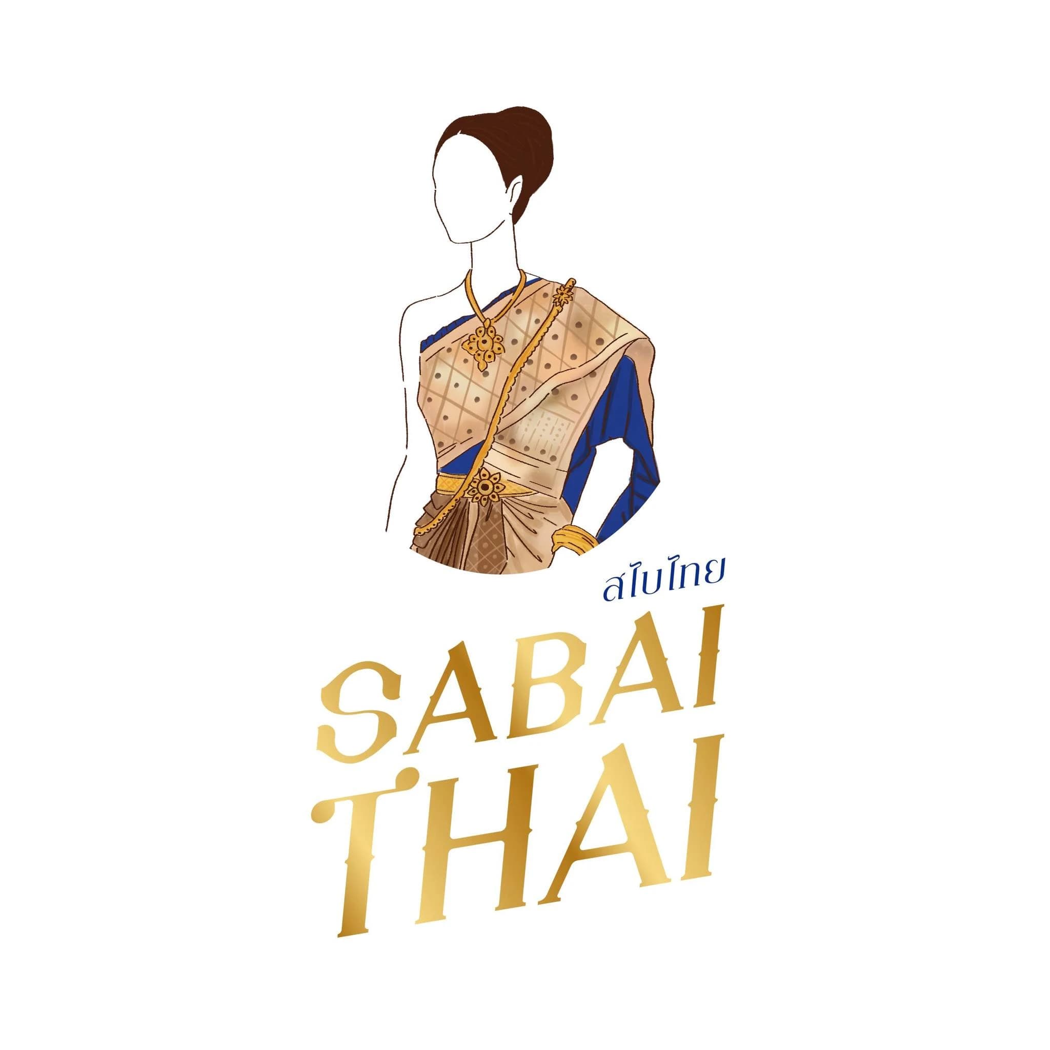 Traditional Thai dress photo service near Wat Phra Singh